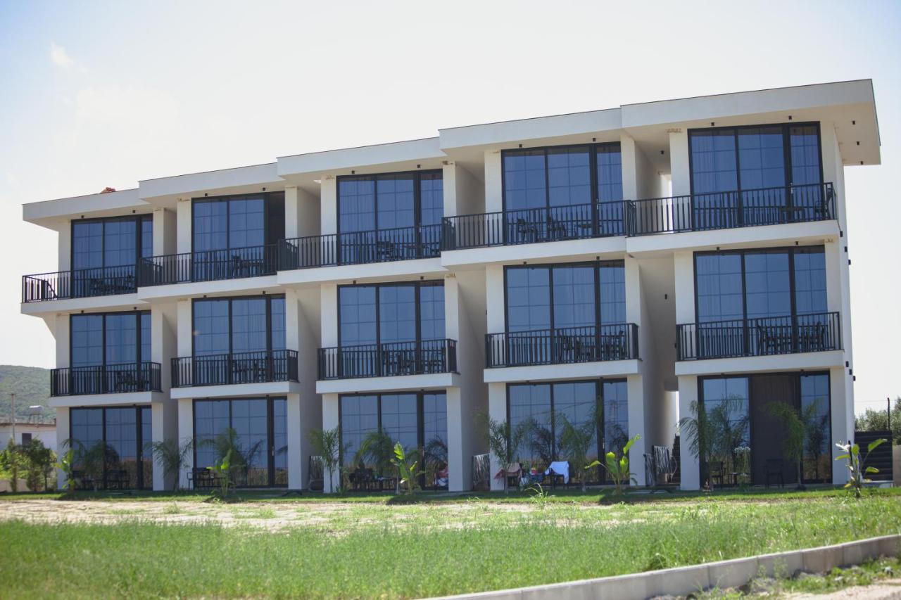 Posh Villas Rrogozhine ภายนอก รูปภาพ
