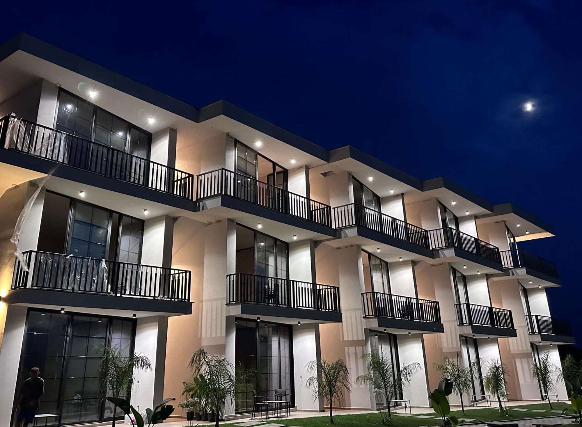 Posh Villas Rrogozhine ภายนอก รูปภาพ