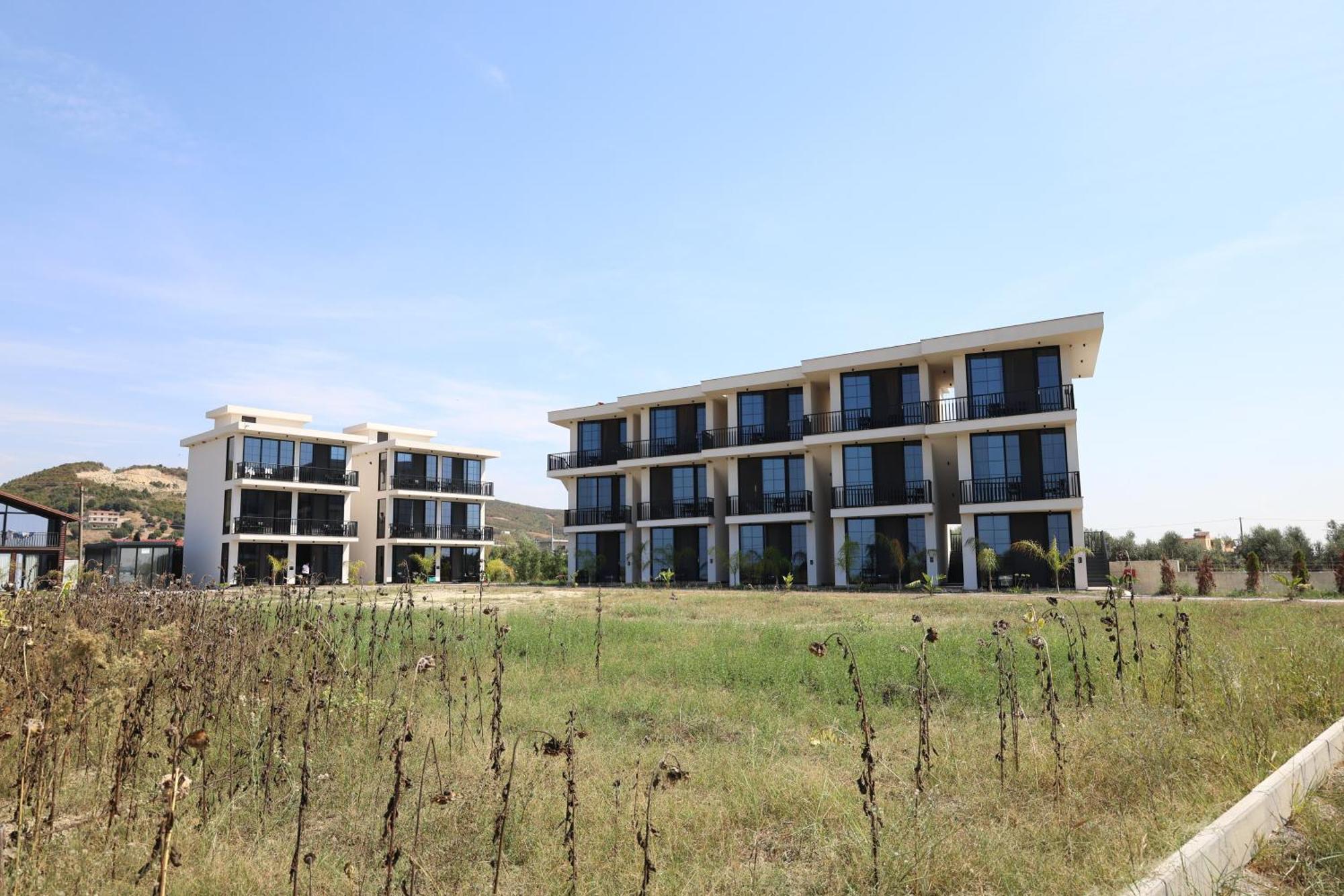 Posh Villas Rrogozhine ภายนอก รูปภาพ