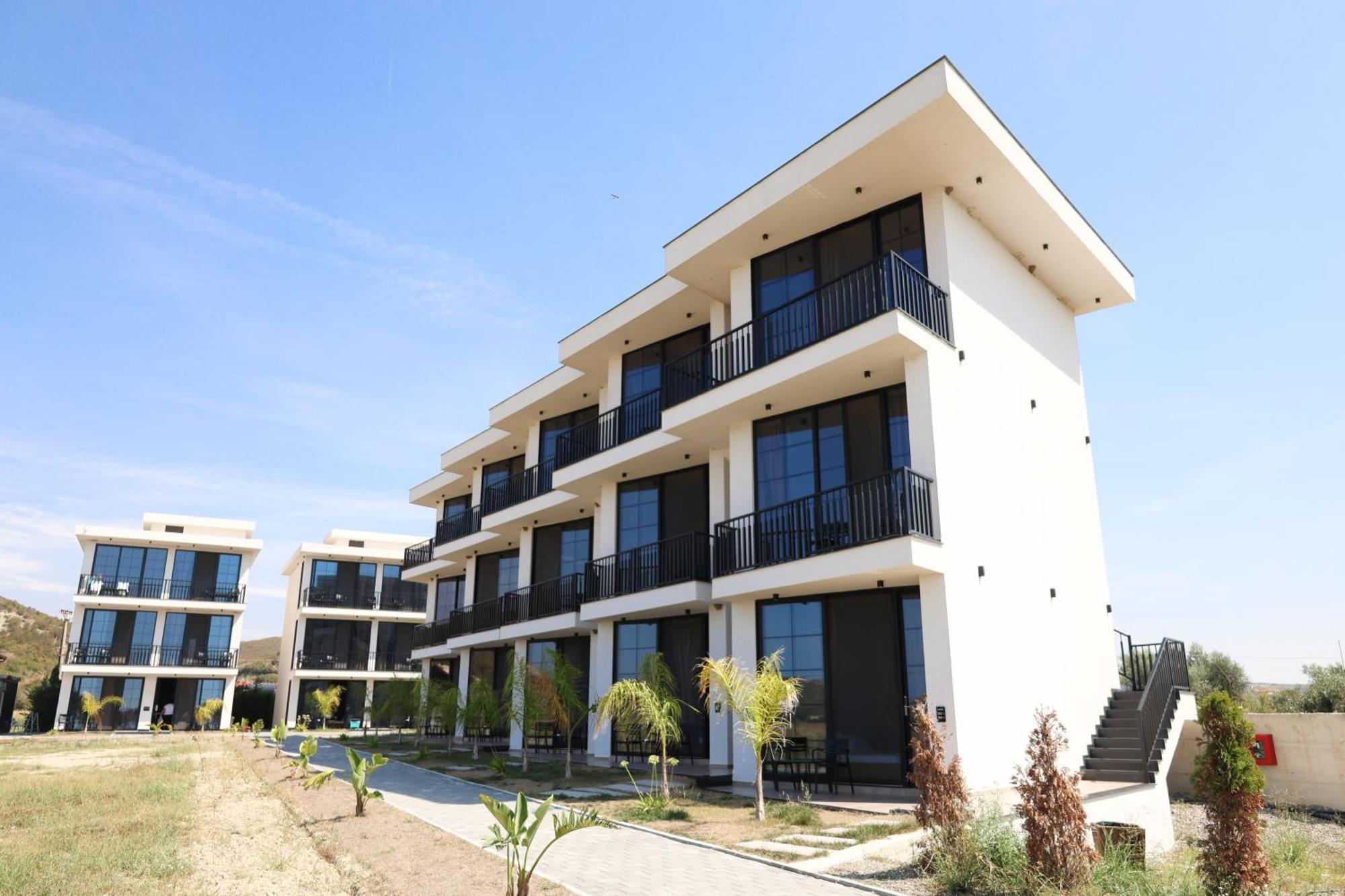 Posh Villas Rrogozhine ภายนอก รูปภาพ