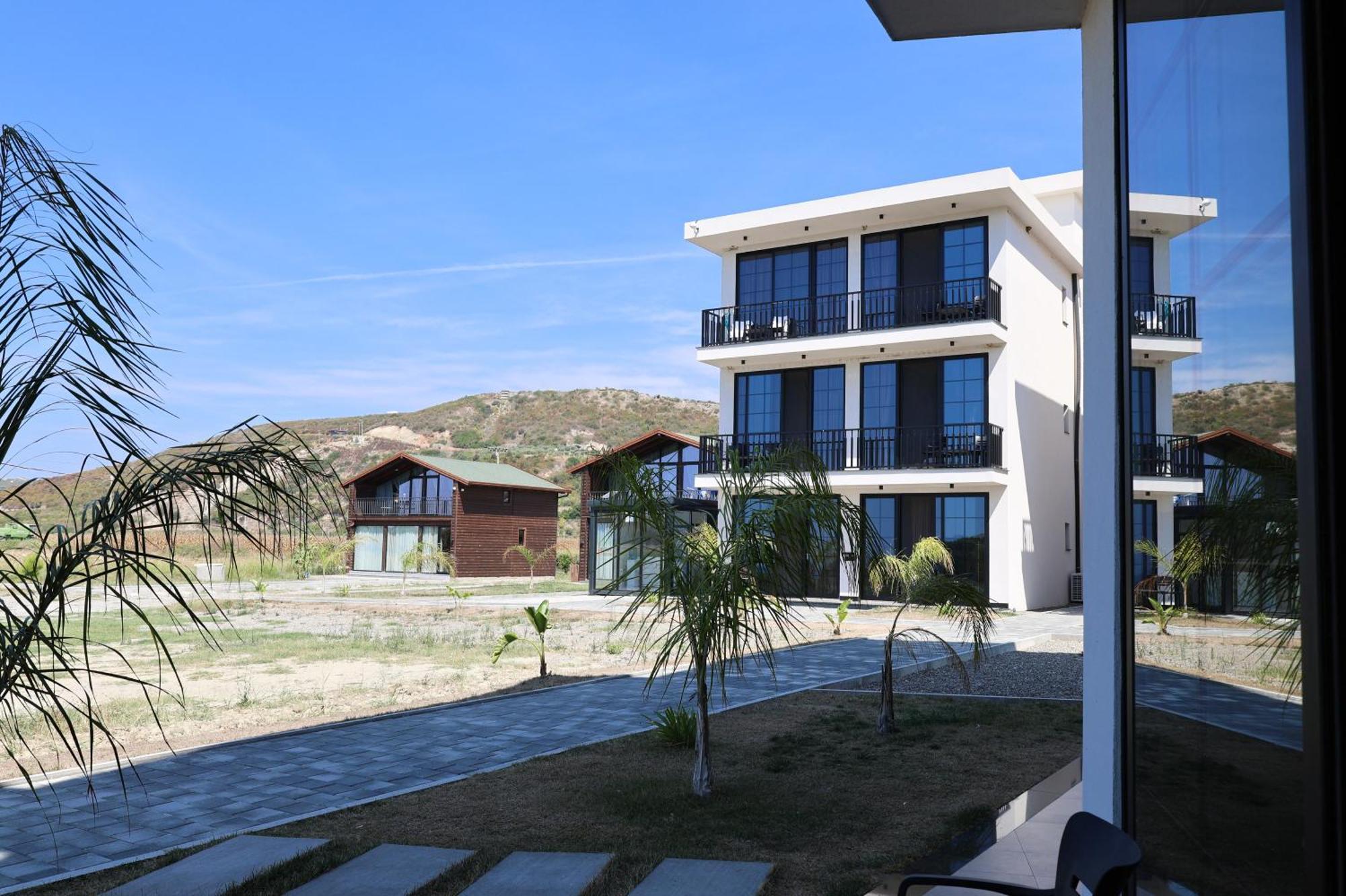 Posh Villas Rrogozhine ภายนอก รูปภาพ